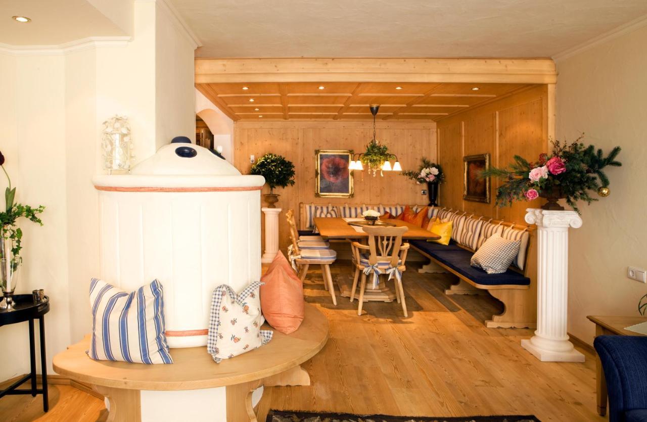 Hospiz Alm Residenzen Hotell Sankt Christoph Am Arlberg Rum bild
