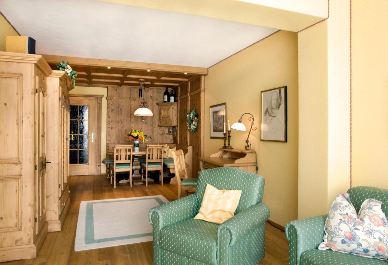 Hospiz Alm Residenzen Hotell Sankt Christoph Am Arlberg Rum bild