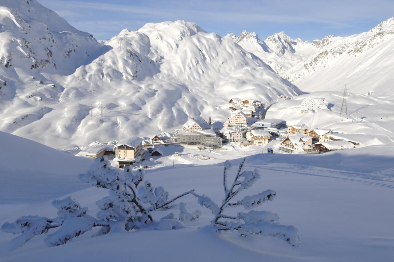 Hospiz Alm Residenzen Hotell Sankt Christoph Am Arlberg Exteriör bild